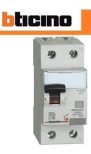 INTERRUTTORE MAGNETOTERMICO