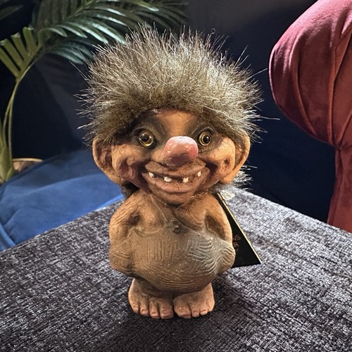 Vintage nyform troll 018 - nyform,