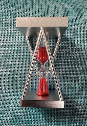 Audi clessidra sabbia - audi, rossa