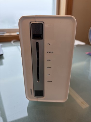 Nas qnap 212p senza disco - -,