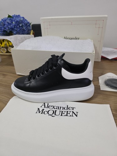 Alexander mcqueen - mcqueen, 42