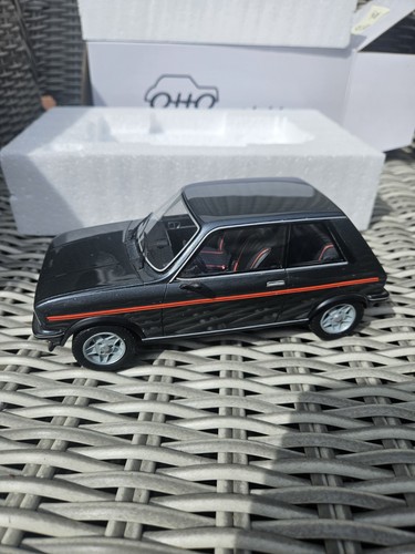 Otto ottomobile peugeot - 1:18,