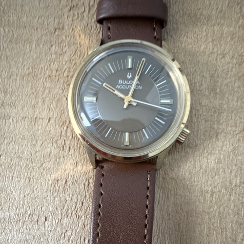 Bulova accutron gray dial - accutron,