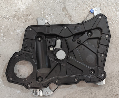 Nissan serena c25 window - nissan,