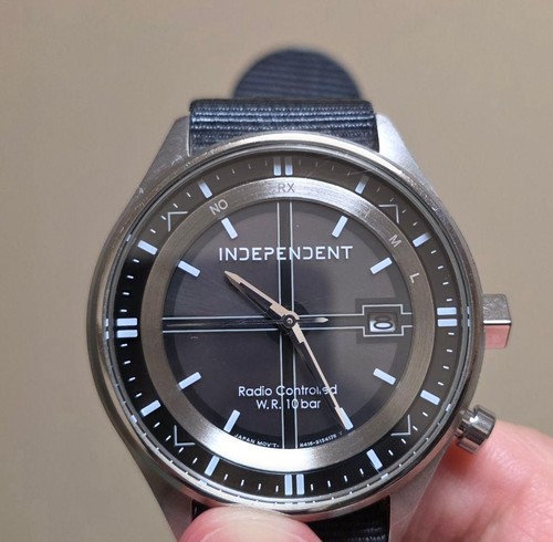 Orologio solare radiocomandato