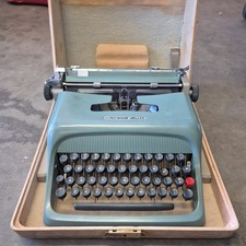 Vintage Olivetti-Underwood