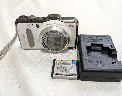 Fotocamera digitale compatta
