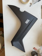 FIANCHETTO inferiore DX YAMAHA XMAX  250 ABS 2014 2015 2016 con difetti vedi !