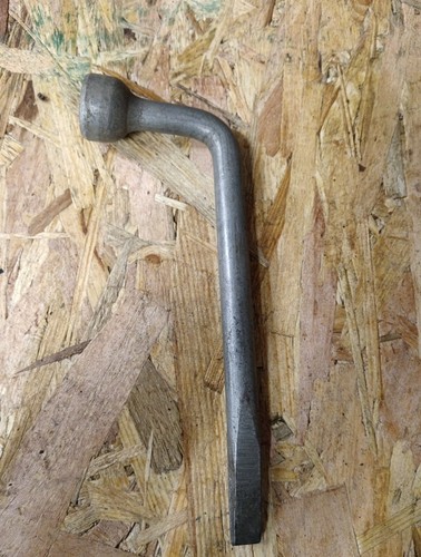 Chiave ruota scorta fiat - chiave,