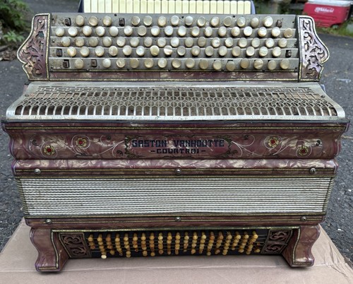 Fisarmonica vintage bottoni - a,