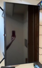 V CHiQ 32" LED HD Smart – Perfetta per Camera o Cucina – OTTIMO STATO