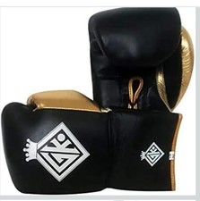 Guantoni da boxe stringati per