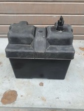 Cassetta Porta Batteria stacca batteria Barca 28 X19,5 Alla Base 29 X 19 Sopra 