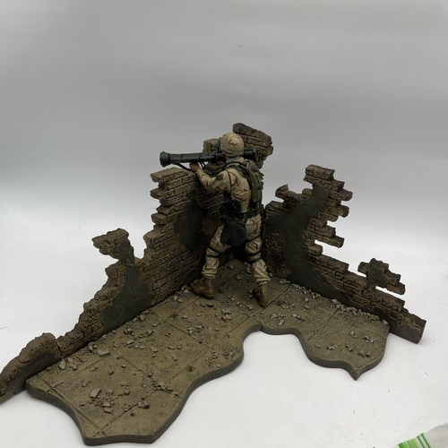 Mcfarlane military army desert - military,
