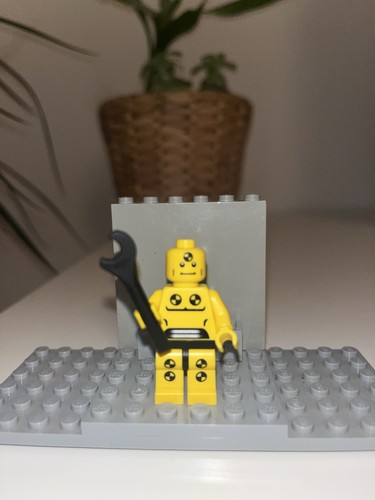 Lego minifigure figurine - lego,