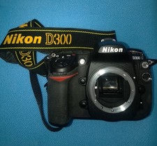 Nikon D 300 con pochissimi