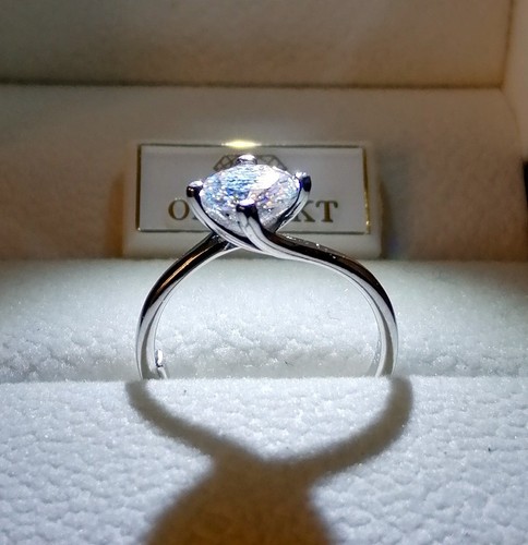 Anello solitario mod - 1,06,