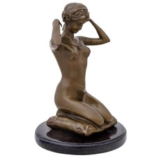 Statua in bronzo donna
