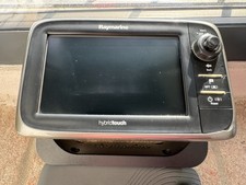 Raymarine e7 HybridTouch Chartplotter MFD Display E62354 SeaTalkNG Radar GPS