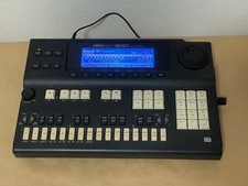 YAMAHA QY300 con adattatore AC