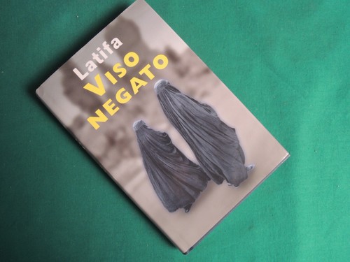 Latifa viso negato velo - latifa,