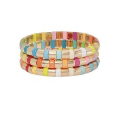 Set di tre braccialetti