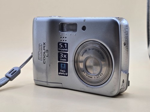 Nikon coolpix 1 megapixel - nikon,
