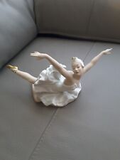 Wallendorf Porcelaine Danseuse Classique Accident 2 Doigts