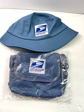 Cappello e borsa postale