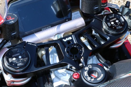 Ducati panigale s - v4, /s