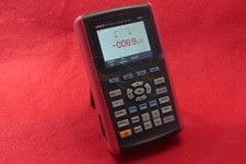 UNI-T UTD1025CL Oscilloscopio