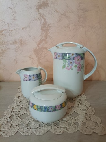 Vecchio servizio caffè 3 - da,