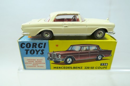 Corgi toys 230 - 230, benz