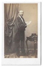 FOTO ORIGINALE CDV ALPHONSE BERNOUD NAPOLI NOBILUOMO CON FOGLIO E PENNA 