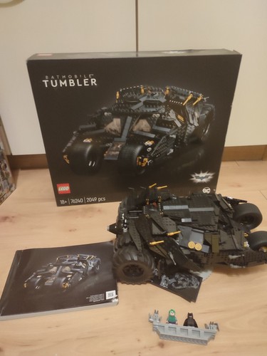 Lego batmobile tumbler 76240 - batmobile,