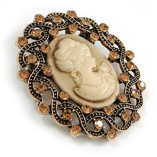 Spilla cammeo beige cristallo