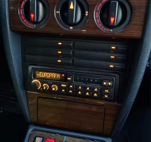 Autoradio singolo din - singolo, stile
