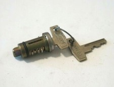 1pz CHIAVE SERRATURA STERZO