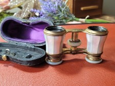 Occhiali da opera francese