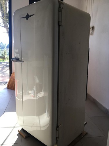 Vintage antico frigorifero - vintage,