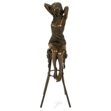 Scultura in bronzo statua