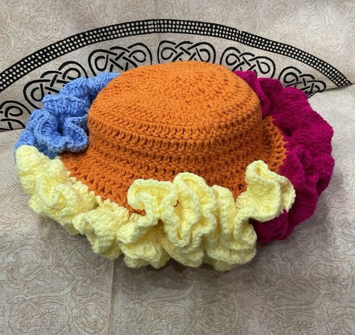 Uncinetto ruffle cappello a - uncinetto,