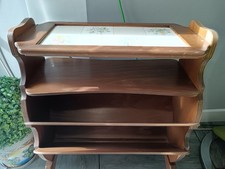 Portariviste vintage in legno con piastrelle decorate – anni ’50