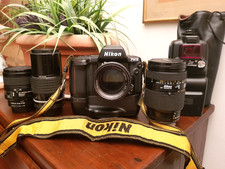 Nikon f90 con impugnatura - x,