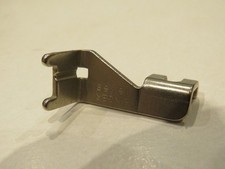 Vecchio piedino per macchina - vecchio,