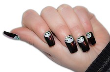 TIPS UNGHIE FINTE DECORATE