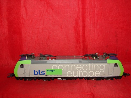 Marklin locomotiva - ho,