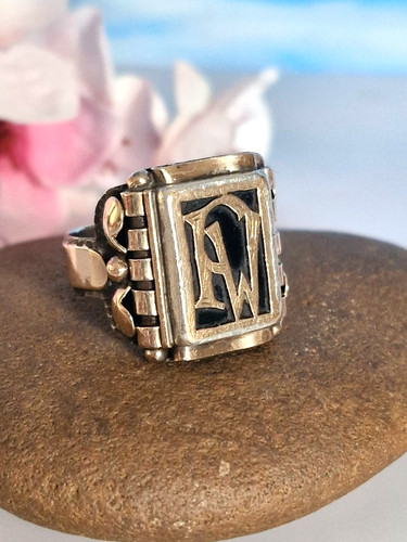 Fantastico anello antico oro