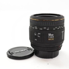 Sigma 50 mm F/2.8 obiettivo