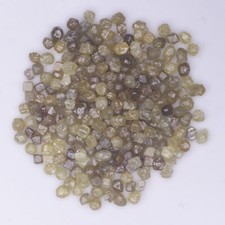 Lotto Naturale 5,00 Ct Diamante Grezzo Cubico Colore Fantasia Ct Non Tagliato Grado 1,00-1,50 MM
